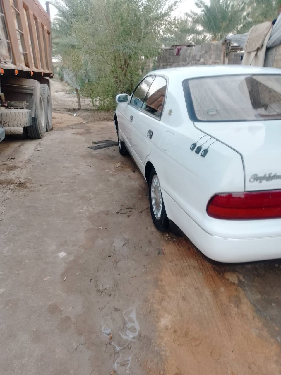 سلام عليكم كراون بطه البيع سياره جاهزه مال جناي مكفوله كصه ضربه قويه نقل جثه صولياته كله جاهزه كهرباياته شرط تبريد يشتغل فقط نقص غاز سنويته 2027مكينه كير حاويه توني شادهن شاشه ياباني اربع سماعات خوان سياره مثل ماموضح بل صور سعره 53وبيه مجال بسيط فقط حك جيه مكانه الدوانيه رقمي ***********
