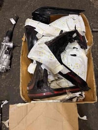 توفر بك لايت ترافيرس جديد اصلي مو تجاري الابيض و الاحمر واغلب قطع التر...