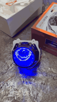 سلام عليكم عرض خاص زوج لايت اصلي مع عدسات بسعرررر(٢٦٠) الف دينار العنوان/ ديالى/ جديده الشط/ مجاور معارض جديده الشط *********** مصطفى السعدي
