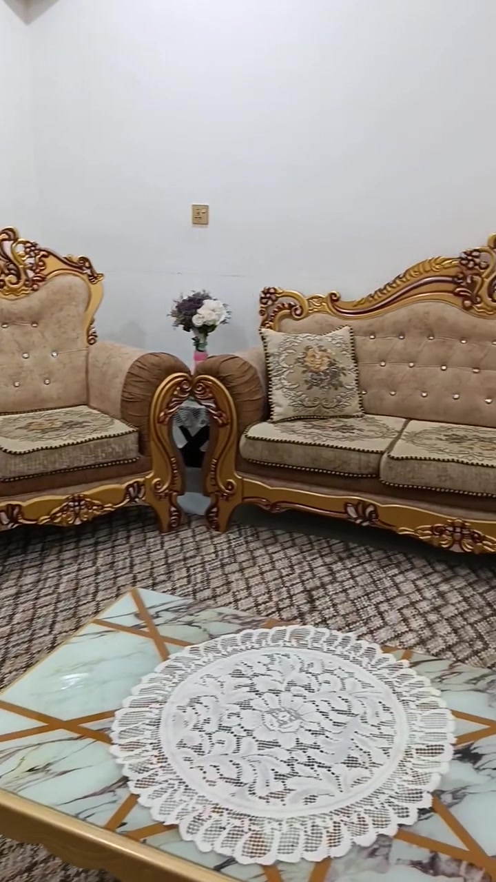 تخمين ملكي الأول جديد 
ثاني مستعمل قليل نضافته 50/10 
سعر خاص
 رقم ***********
