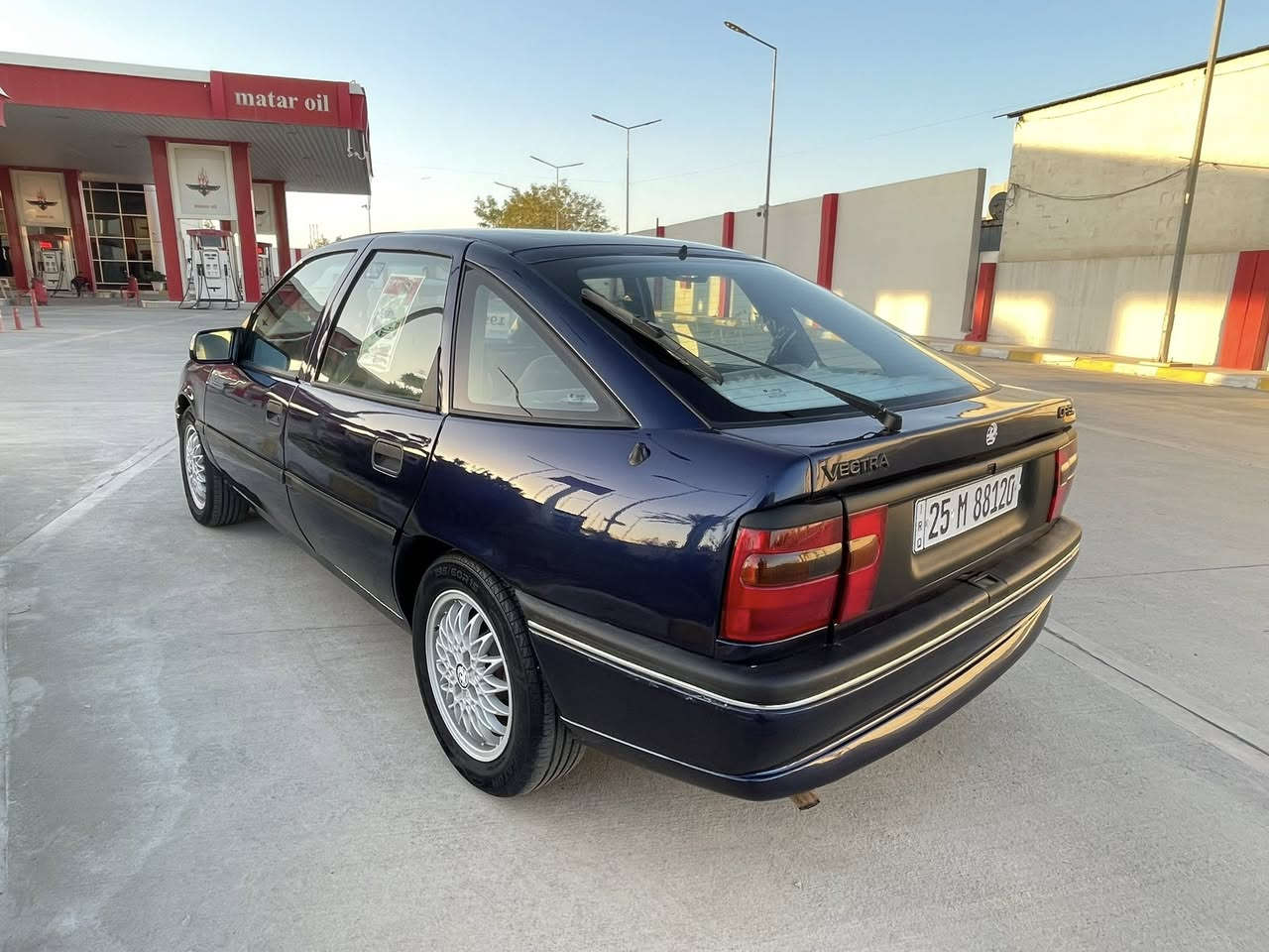 للبيع أوبل فكتره موديل(1995)محرك(18)كير عادي جام كهرباء 
قفل مركزي كونترول داخلي صفر دبل ايرباك صدر أمامي خلفي كله بشرط  لون نيلي صبغ عام  جماليه بدون ضربه رقم كركوك
دولي سنويه  جديد بسمي (2031) مشروع  وطني شرط تحويل 
وكالة سعر(45)بي مجال مكان سيارة كركوك رحيماوه رقم☎️
موبايل(***********)(***********)
