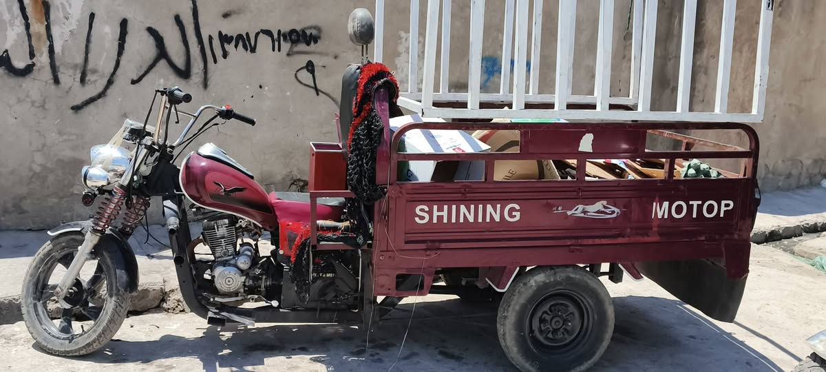 السلام عليكم ستوت للبيع موديل 17 محرك 24 معمر جديد وارمليه سلف شات شغاله سعرها 700 وبيها ورقمي***********

