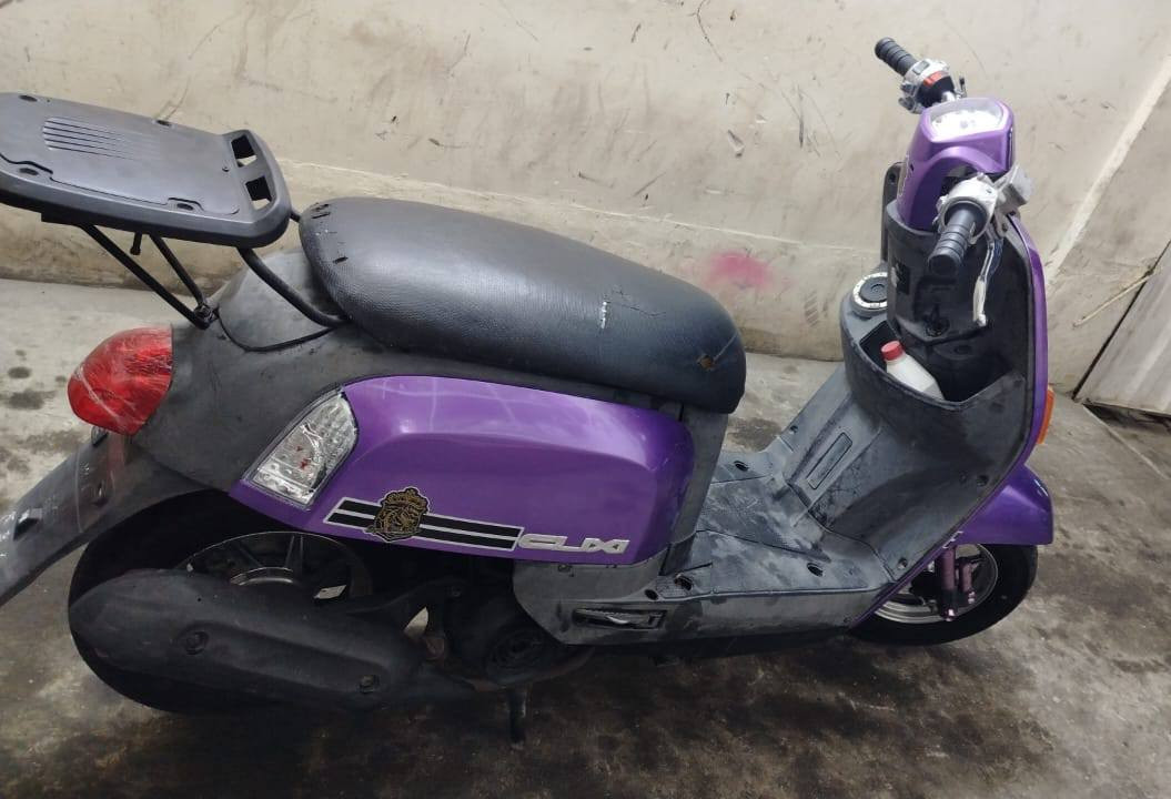 بوليسي ياباني كابريته للبيع الداخل املح اصلي  كفرات تجاري
مختم محرك مفتوح  بوشه  ٤٩ ناعم وحلو الكهربائيات  شغاله 

 اشاير دبل اشاره  لايت عالي  ناصي بكلايت   ابريك خلفي امامي

 تخفيف  جوزه  اصليه قفل جنطه يشكل قفل سكان دبلات

 رياضي قزم معليهن سلف تفصيخ باتري جديد بس مرات يشغل

 سلف  نكره هندر النظافه  مثل ما تشوف بلصوره 

العنوان كربلاء شهداء سيف سعد ***********

 السعر ٦٥٠ وبيها مجال قليل مراوس اربعه كير سكنر  اصولي موديل ٢٥ وفوك 

رجاا  ما عجبك السعر  اعبر المنشور  وربي يرزقك الارخص والاحسن
