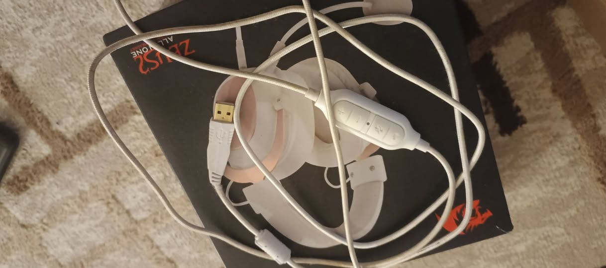 اسلام عليكم سماعة زيوس 2 شغالة مابيها اي اعطال اب 20


**إذا كنت صاحب هذا الإعلان وتريد حذفه لأي سبب، رجاءا أرسل رسالة إلى الدعم الفني**