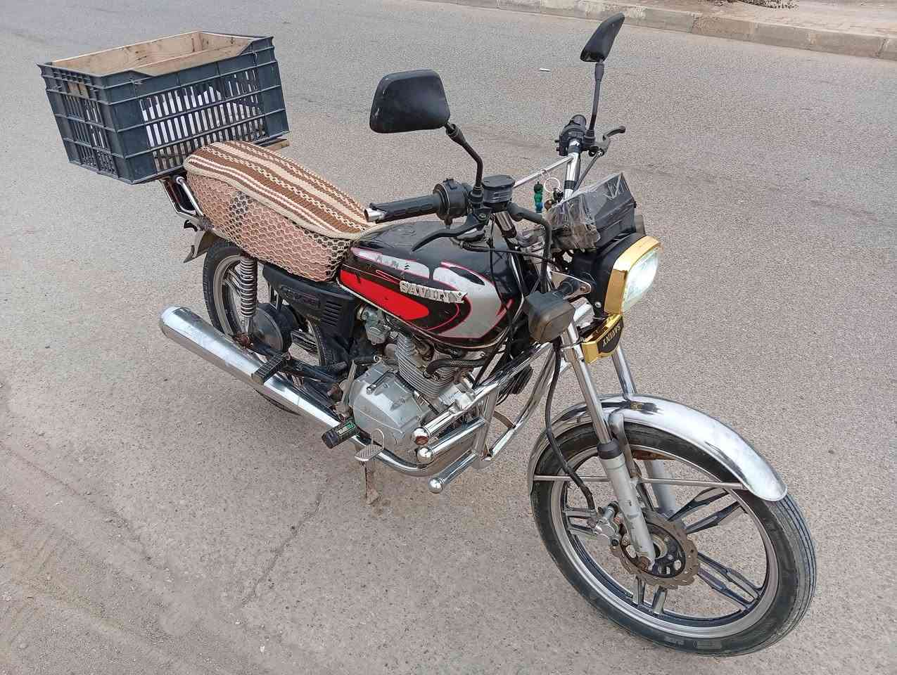 دراجه موديل 21 السعر 350 قفل بدون عمله مكاني التامين رمادي ما متواجد على الفيس ***********
