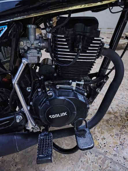 للبيع دراجة نوع شاينك موديل 2025جديدة استخدام قليل سعر 850وبيهة مجال حك الجية
المكان بغداد لحسينية ***********
