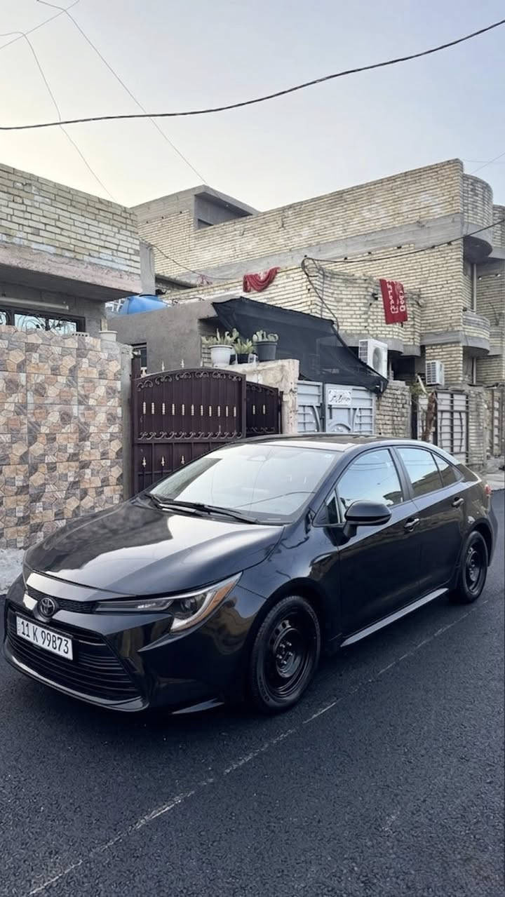 السلام عليكم

كورلا وارد أمريكي موديل 2024
رقم (بغداد) بأسمي 
بيها قطعتين صبغ الباقي مكفول 
محرك بانزين فقط 2000
موصفات LE
ماشية 21

السعر 140وبيها مجال 

 مكاني بغداد 
***********
