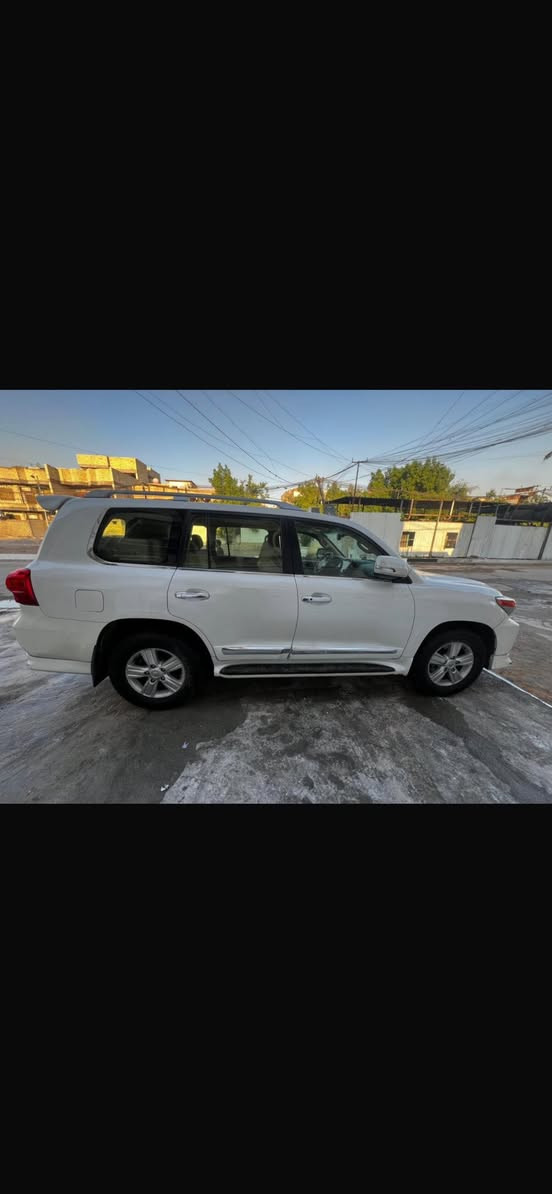 لاندكروزر موديل 2014 GXR مكلف بالنشر اخواني

 دعاميات صبغ فقط   فول سلايد روف غرفة جلد تخم تاير كير محرك مكفول صدر امامي خلفي جديد مابيه اي نقص سياره باسمي السعر 33
يعني ٣٣٠ ورقه وبيها مجال 
للاستفسار ***********. 
مكانه بغداد
