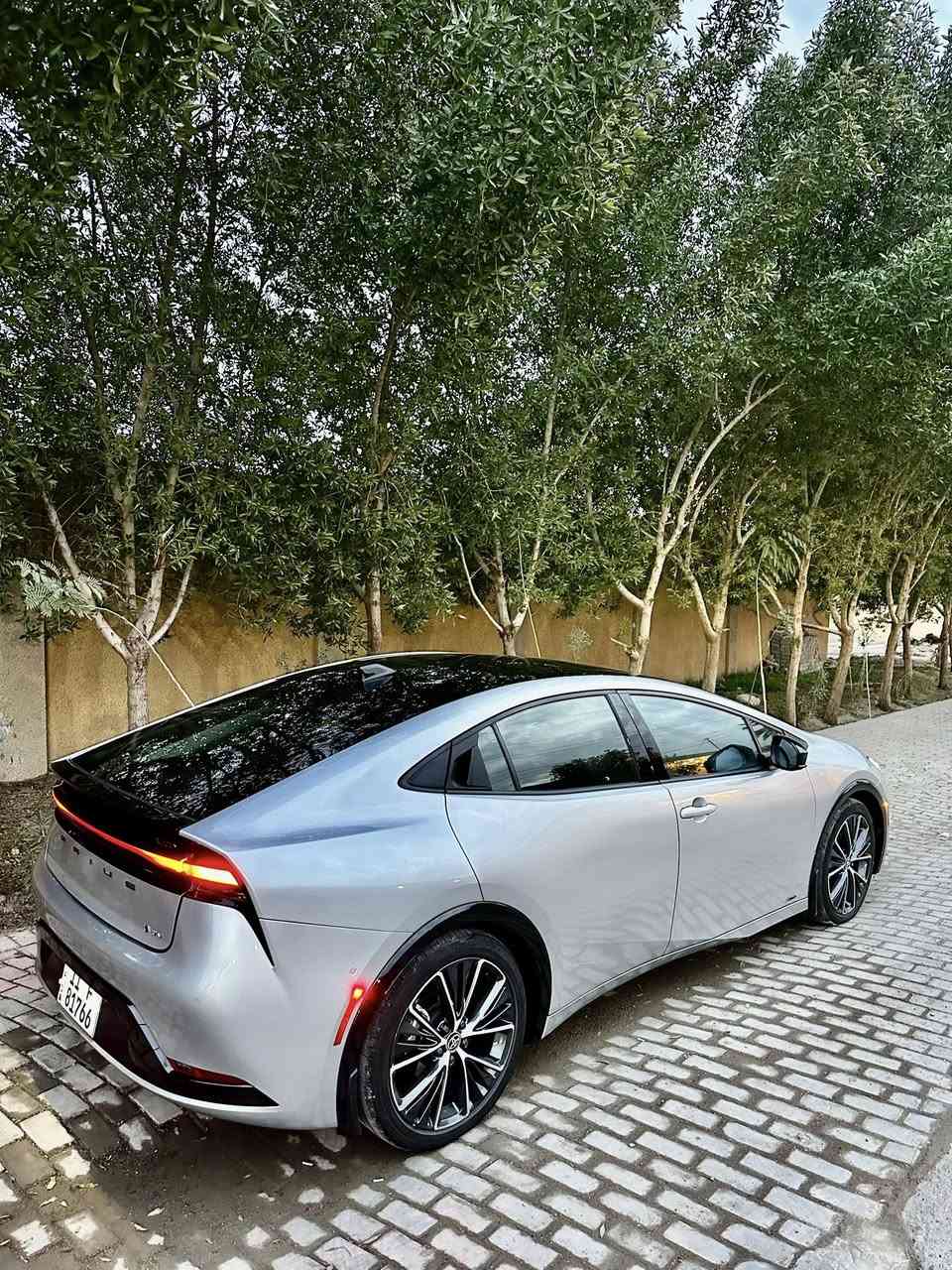 تويوتا  Prius 2024 limited
فول مواصات حساس  رادارات 
5 كامرات  بانوراما كشنات تدفئة تبريد 

شاشة كبيرة 

سماعات jbl

صندوق كهرباء 

لايت لد 

تحديد مسار 

وضعية البارك تطبك نفسهة 

كشنات خزن ميموري 

4 وضعيات قيادة custem /sport /eco / normal 

مثبت سرعة 

كشن كهرباء 

هاند بريك دكمة 

دفع رباعي 

لد بالدشبول  

شحن لاسلكي 

ويل حجم 19 

مانع تزحلق 

السيارة فول اعلى فئة بالبريوس
الحادث مرفق مع الصور
ماشيه 8000فقط

المكان الاعظميه
الاتصال ***********
