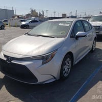 كورلا امريكي موديل 2020حادثها جداً بسيط موضح بالصور Leاربيل بسمي لا شر...