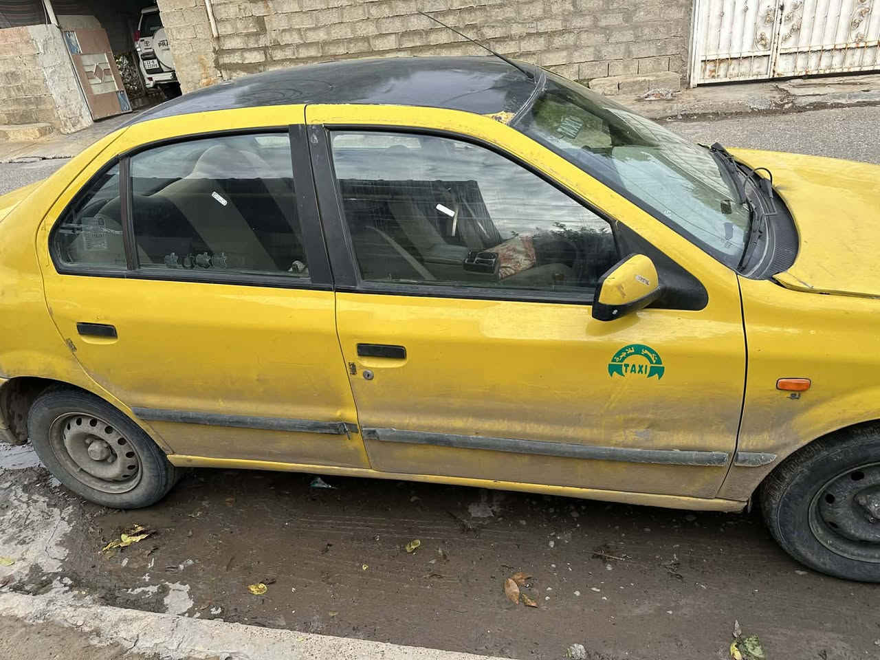 السلام عليكم اخوان سمد موديل 9 باسمي سنويه لل 29 تنتهي هيئه ورمات مصفره سياره شوفتع ما مبدله كل شي بيها السياره سعرها 25 ورقه وبيها مجال بسيط رقم الهاتف تحويل ثاني يوم ***********
