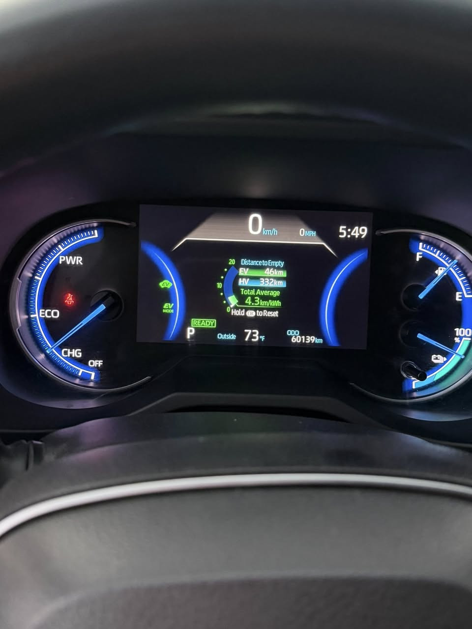 راف فور هايبرد برايم بلك ان (شحن منزلي)
فول مواصفات se prime 
موديل 2021
 الضرر تبديل و صبغ قبغ الجنطة و الجاملغ الخلفي تصليح و صبغ بدون ايرباك
   المــواصفـــات :
لون ابيض
  فور ويل - AWD
  هايبرد - مكينة ٢٥٠٠ بانزين اربعةسلندر . 
  + محركين كهرباء
  اوتوهولد 
  بصمة عدد 2
  فتحة سقف
  كرسي كهرباء +تدفئة مقاعد الامامية والخلفية
  رادرات امامي خلفي جانبي
  نقطة عمياء 
  انظمة مانع الاصطدام والمحافظة على المسار     
      و مساعدالمكابح 
  شاشة ومنافذ شحن وusb و كاميرا
تدفئة ستيرن
صندوق كهرباء
  السيارة بحالة ممتازة ومابيها نقص والتصليح درجة اولى
  رافور برايم اعلى فئة بالرافور، هاي الفئه تعتبر سيارتين بسيارة وحده، سيارة كهربائية + سيارة هايبرد بمحركهه الطبيعي واللي هو 4 سلندر 2500 سي سي،
السياره بالاضافه إلى الطريقه التقليديه واللي هيه الشحن من المحرك، تجي شحن خارجي تكدر تشحنهه بالبيت تمشيك مايقارب 80 كيلو متر من غير مايشتغل محرك البنزين، يعني مو بس صرف البنزين ماكو وإنما، لا دهن لا مي لا جوينات لا بخاخات لا ولا ولا الخ، المحرك مايشتغل نهائيا الا بعد ماتخلص مايقارب ال 100 كيلو متر، يعني طالما انته داخل المدينه مراح يشتغل عندك المحرك، واذا قطعت مسافة اكثر من ال 100 كيلومتر، بمجرد مايشتغل المحرك البنزين بدوره يرجع يشحن البطاريات، وهاي الحاله من يشتغل المحرك يكون صرف البنزين لترين لكل 100 كيلو
رقم صاحب السياره

***********

