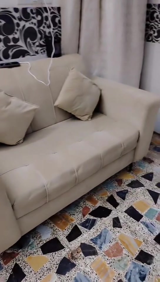 سلام عليكم تخم ٦ مقاعد للبيع عنوان بغداد نهضه


**إذا كنت صاحب هذا الإعلان وتريد حذفه لأي سبب، رجاءا أرسل رسالة إلى الدعم الفني**
