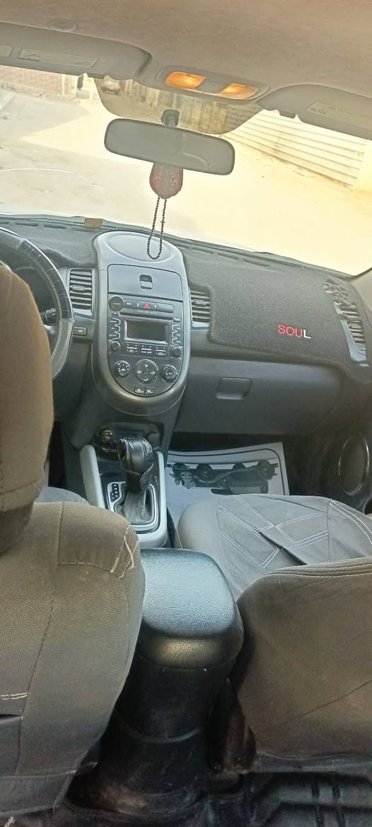 السلام عليكم صول موديل 12للبيع مكينه 2000 دوش رقم دولي بابل باسمي صبغ بنيد وجامرلغ وتبديل باب الصدر ماشيه 153
للاستفسار***********
