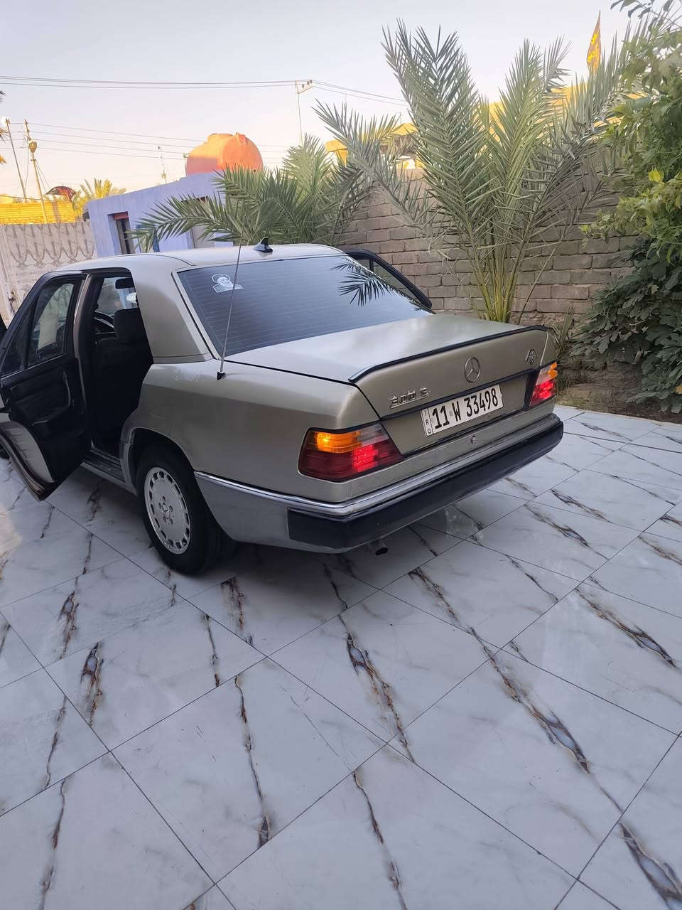 يا الله سلام عليكم مرسيدس موديل 1990 ساره كفاله ضربه وكص ونقل ولعيب شرعي  تخم تاير حداده امامي خلفي جدده مكينه 2500 بطه جام كهرباء مسجل بلوتوث 4سماعات مظخم اريدل وين سويج سنتر لوك رقم بغداد نكليزي تحويل مباشر سنويه 203
سعر 58وبيها مجال شراي بل خدمه مكان البصره القرنه رقم ***********
