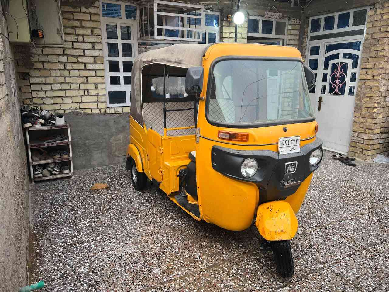 سلام عليكم 
تكتك 2021 شهر ال 11
تكتك مكينته ما مفتوحه بس زنجيل مبدل
بيه طخه جوة البك لايت راجعه بارد وطخه بلغد هم راجعه بارد
دوس ما معمره ابلادية
العنوان بغداد الشماعيه حي السفير
رقم الهاتف :***********
