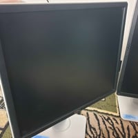 شاشات ديل • 19إنش • منافذ DP/VGA/DVI