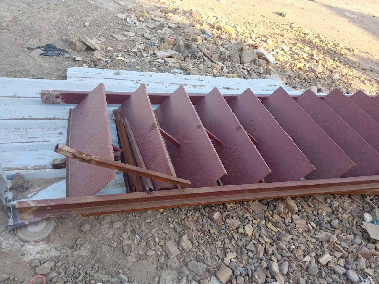 درج وجنكوات للبيع عنوان الشهداء  هذا الرقم ***********
