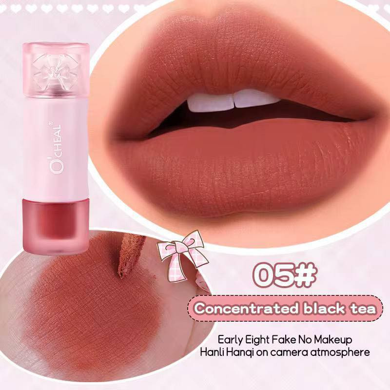 حمر كورية
ماركة جيج بير المخملية 
ماركة كابو فيني كلوسي ثابت عل شفة 
ماركة ريري بيوتي الفخمة


**إذا كنت صاحب هذا الإعلان وتريد حذفه لأي سبب، رجاءا أرسل رسالة إلى الدعم الفني**