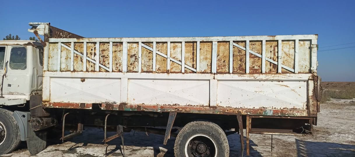 سلام عليكم بدي للبيع  طول خمسه ونص جنل حديد عنوان واسط كوت مكلف بل نشر ***********
