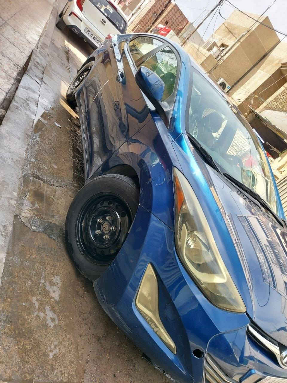 ألنترا 2016 وارد أمريكي ..
‏
‏ضرر 3 قطع (( جاملغ وباب أيمن وارد))
‏.    جاملغ أيسر بالعراق  +  باب السايق مرشوشة كلير .
‏             ((( بدون إيرباك + بدون دواخل )))
‏
‏كير + محرك مكفووول 
‏
‏لون أزرق
‏شاشة + كامرة خلفية + تحكم ستيرن 
‏#بإسمي + رقم بغداد مشروع وطني إلى 2028 .
‏
‏110 ورقة 
‏*********** متوفر واتساب .
