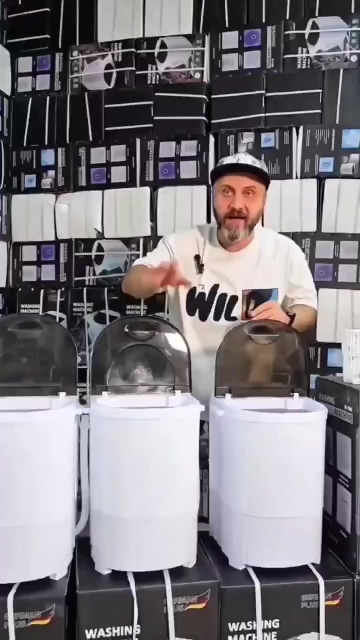 غسالة ملابس حوضية عملية… نظافة سريعة بأقل جهد! 🧼✨
إذا تبحث عن حل ذكي وسريع لغسيلك اليومي 👌
هاي الغسالة الحوضية راح تكون اختيارك المثالي للبيت الصغير أو كغسالة إضافية 💙
🔹 الاستخدامات:
✔️ مثالية لغسل الملابس اليومية بكفاءة وسرعة
✔️ مناسبة لملابس الأطفال 👶، الملابس الداخلية والجوارب
✔️ مزودة بفرشاة مدمجة لتنظيف الأحذية 👟 والملابس الملطخة
✔️ خيار عملي للشقق الصغيرة والسكن الطلابي 🏠
🌟 المميزات:
✨ تصميم أنيق وصغير الحجم – سهل الحمل والتخزين
⚡ قوة غسيل عالية بمحرك 300 واط مع حماية حرارية
🧺 سعة 4.5 كغ – مناسبة للعائلات الصغيرة
🔄 وظيفة 3 في 1: غسيل – شطف – عصر
👟 فرشاة قابلة للفصل لإزالة الأوساخ العنيدة
🔧 إمكانية فصل الفرشاة بسهولة عبر برغي مركزي للتنظيف أو الاستبدال
💧 توفير في استهلاك الماء والطاقة
⏱️ مؤقت ميكانيكي حتى 15 دقيقة
🛡️ غطاء أمان داخلي أثناء العصر
💦 مقاومة للماء بمعيار IPX4
📦 محتويات الصندوق:
✔️ الغسالة
✔️ سلة العصر
✔️ فرشاة تنظيف قابلة للفصل
✔️ غطاء أمان داخلي
✔️ أنبوب إدخال ماء (82 سم)
✔️ دليل الاستخدام
📏 المواصفات:
▫️ الأبعاد: 45 × 32 × 32 سم
▫️ طول السلك: 110 سم
▫️ الجهد: 220V ~ 50Hz
▫️ لا يُنصح باستخدام ماء أعلى من 50°
▫️ يجب وضعها على سطح مستوٍ أثناء التشغيل
💰 السعر 50 ألف فقط مع التوصيل مجاني 🚗🚙
📩 للحجز راسلنا الآن وخلي غسيلك أسهل وأسرع!
#غسالة_اخذية


**إذا كنت صاحب هذا الإعلان وتريد حذفه لأي سبب، رجاءا أرسل رسالة إلى الدعم الفني**