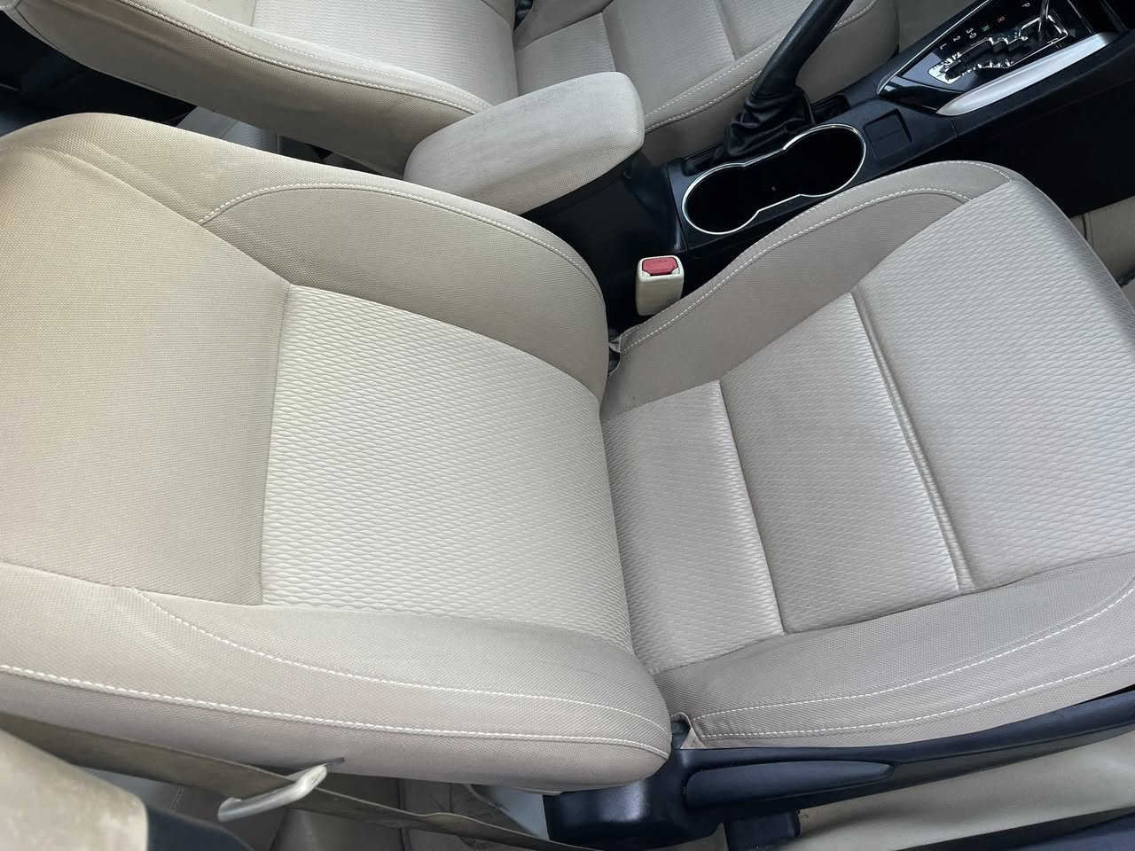 بسم الله الرحمان الرحيم. تويوتا كرولا موديل ٢٠١٥. فول موصفات بس بدون فتحه.   كير محرك بشرط.  خجم محرك 20.  مرغوب محرك كبير.  سنويه جديد سنويه بسمي تحويل وكاله مباشر.  هي سونر موجود بدون دواخل.  موصفات.  بصمه.  شغال.  ويلكب.  بلاجكتور ليد. شاشه كاميرا.  مرايا كهرباء الشاره.  جديده ماشالله  تبريد لمس.  Eco.  Aux.  blutuzh.   تحكم المارايا كهرباء.   هتد.   مكانك سليمانيه.  سعر ١٤٣$. مجال.  ***********
