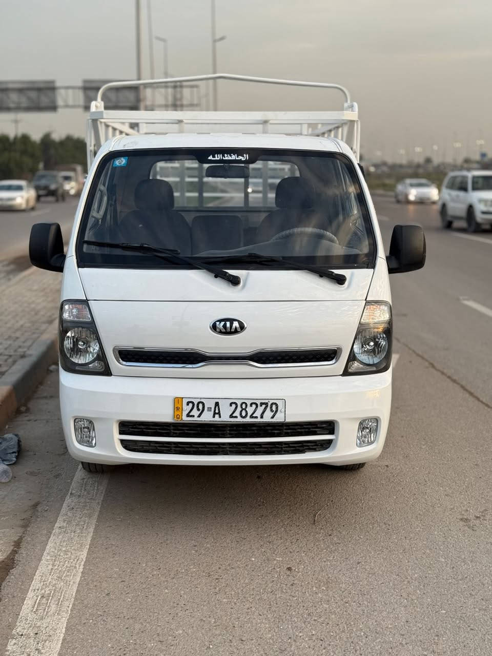 سياره كيا حمل محرك مفتوح 2700 موديل 2015 رقم واسط السنويه لِغاية 2028 مكينه كفاله لا تنقيص ولا تبخير گير أكسل مكفولات كهربائيات كلها شغاله دوشمه جديدة شاصي ورقم شاصي واضح والصدر حلو سياره حلوه متذب عليهه ألف دينار گبل للشارع سياره خير من الله الياخدهه بالعافيه عليه وشرط محجر مو وياهه والباقي گدام العين أحلى من الصورة تحويل مباشر السيارة بـ أسمي مكان السيارة بغداد رقم هاتف ***********
