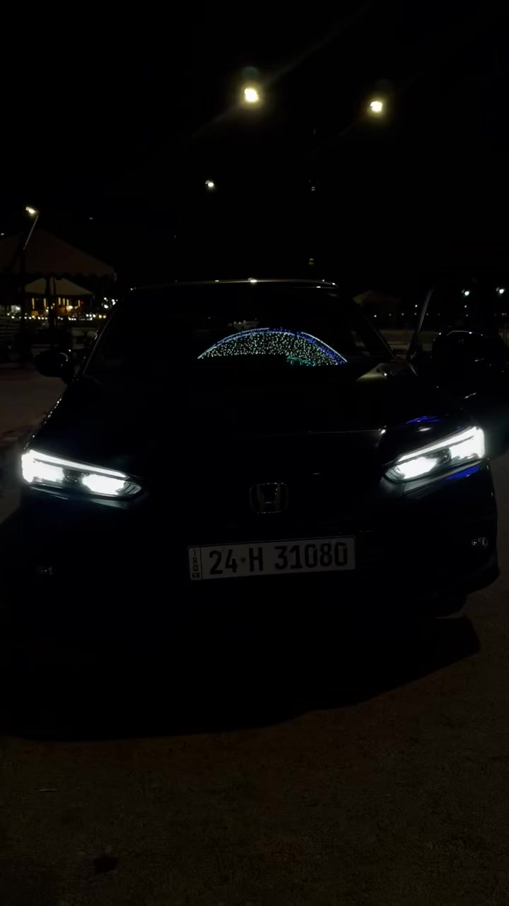 هوندا سيفيك ٢٠٢٣ ( للبيع )
‏Honda Civic

فئة Sport بتصميم Hatchback 

المحرك : 4 سلندر، سعة 2.0 لتر (تنفّس طبيعي)، يولد قوة 158 حصان وعزم دوران 187 نيوتن متر

الإضاءة: مصابيح أمامية وخلفية بالكامل LED

. أنظمة الأمان (Honda Sensing)

تأتي السيارة مزودة بحزمة أمان متطورة تشمل:

• مثبت السرعة التكيفي (Adaptive Cruise Control).

• نظام الحفاظ على المسار والتحذير من الخروج عنه.

• فرامل الطوارئ التلقائية.

• كاميرا خلفية متعددة الزوايا. 

والسياره ياباني رزانه تقرا  الف

سنويه جديده بأسمي مرقمه دهوك 

رقمي ***********

هزه جديده بشهر الواحد سويتها

ومشايه ٢٥ الف كيلو  بس يعني فول جديده

 

الضرر :

ضربتها جاملغ يمين  واليسار كما موضح بلصور

ضربتها لطيفه كلش ممتاذيه حيل

السعر. ١٣٥ وبيها مجال للطيبين

مكاني الموصل.

#معارض #للبيع #سيارات

#معارض_دهوك #معارض_اربيل #معارض_الموصل

#سيارات_للبيع

#هوندا
