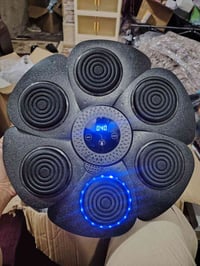 جهاز ملاكمة ذكي • سماعات بلوتوث • تركيب على الحائط