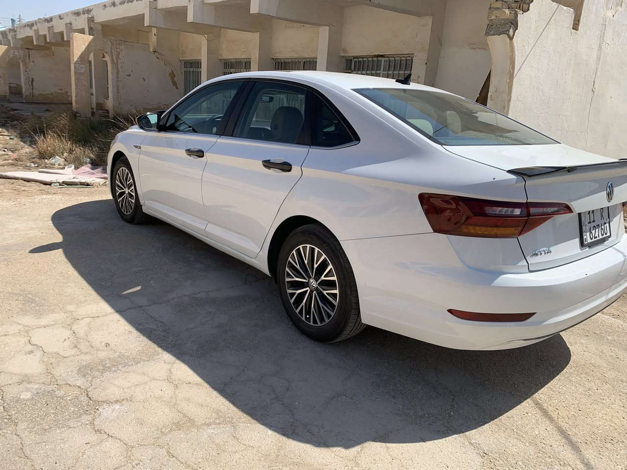 سلام عليكم جيتا موديل 2019 فول مواصفات sel
 كشنات تدفئه شاشه ديجتل رادارات بصمه بنوراما داخل لونين 
حادثه موضح بالمنشور فقط تبديل بيبان اثنين بدون صبغ بلادي نفس اللون 
بجم كبس
مكينه 1400 كير اوتو 
رقم بغداد انكليزي  سنويه لل30 هزه بعده ماساقطه 
مكان السياره كربلاء وسعر السياره 143 وبيه مجال او للمراوس بسياره #باسات
الاستفسار الاتصال ***********
