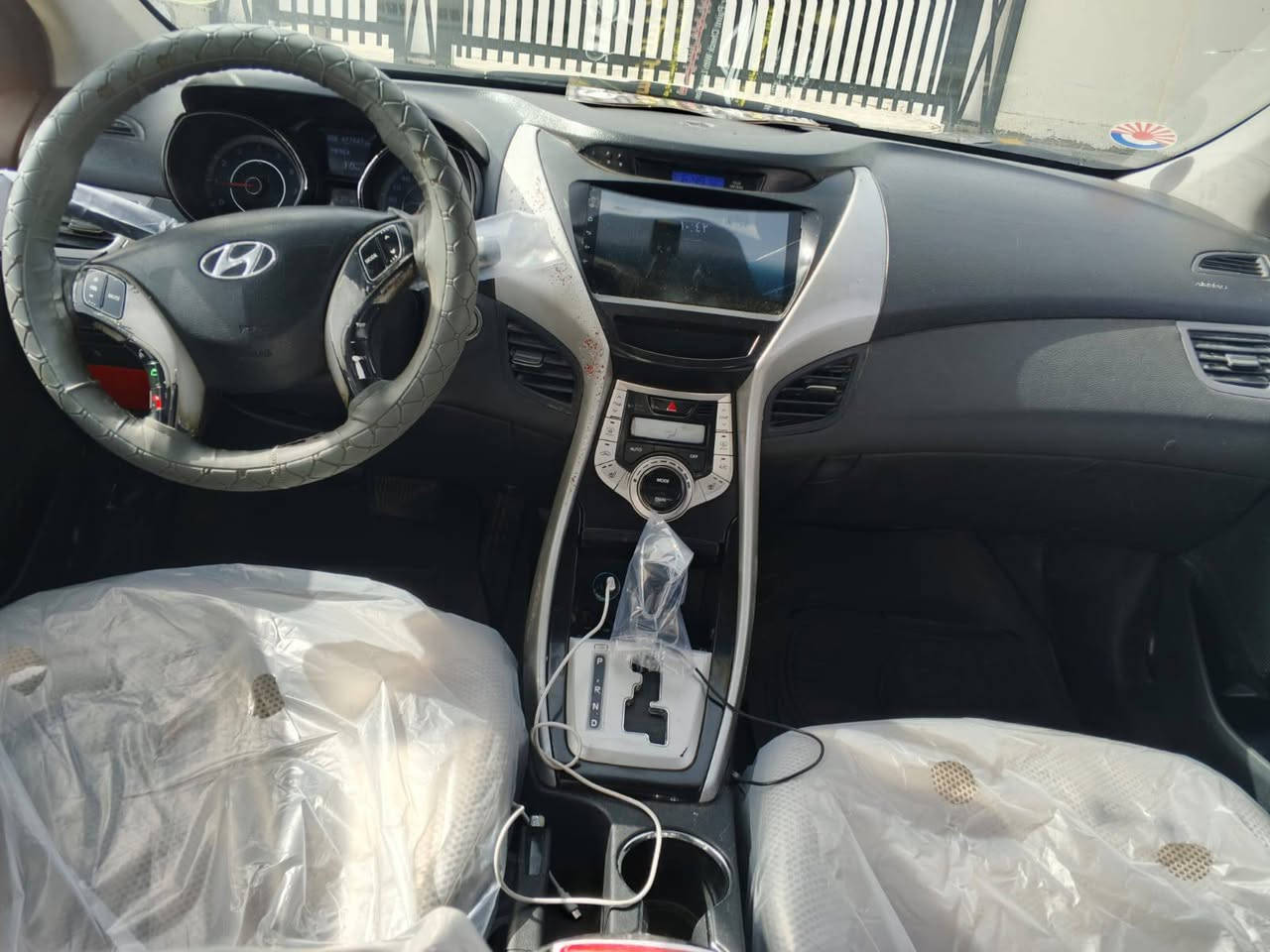 النترا موديل 2012 سياره وارد خليجي حجم المحرك 1600 ملاحظه سياره جاهزه من كل شيء منظومه غاز رقم واسط مشروع وطني تحويل ثاني يوم مكان السياره بغداد بلديات السعر 83 وبيها مجال رقم الهاتف ***********
