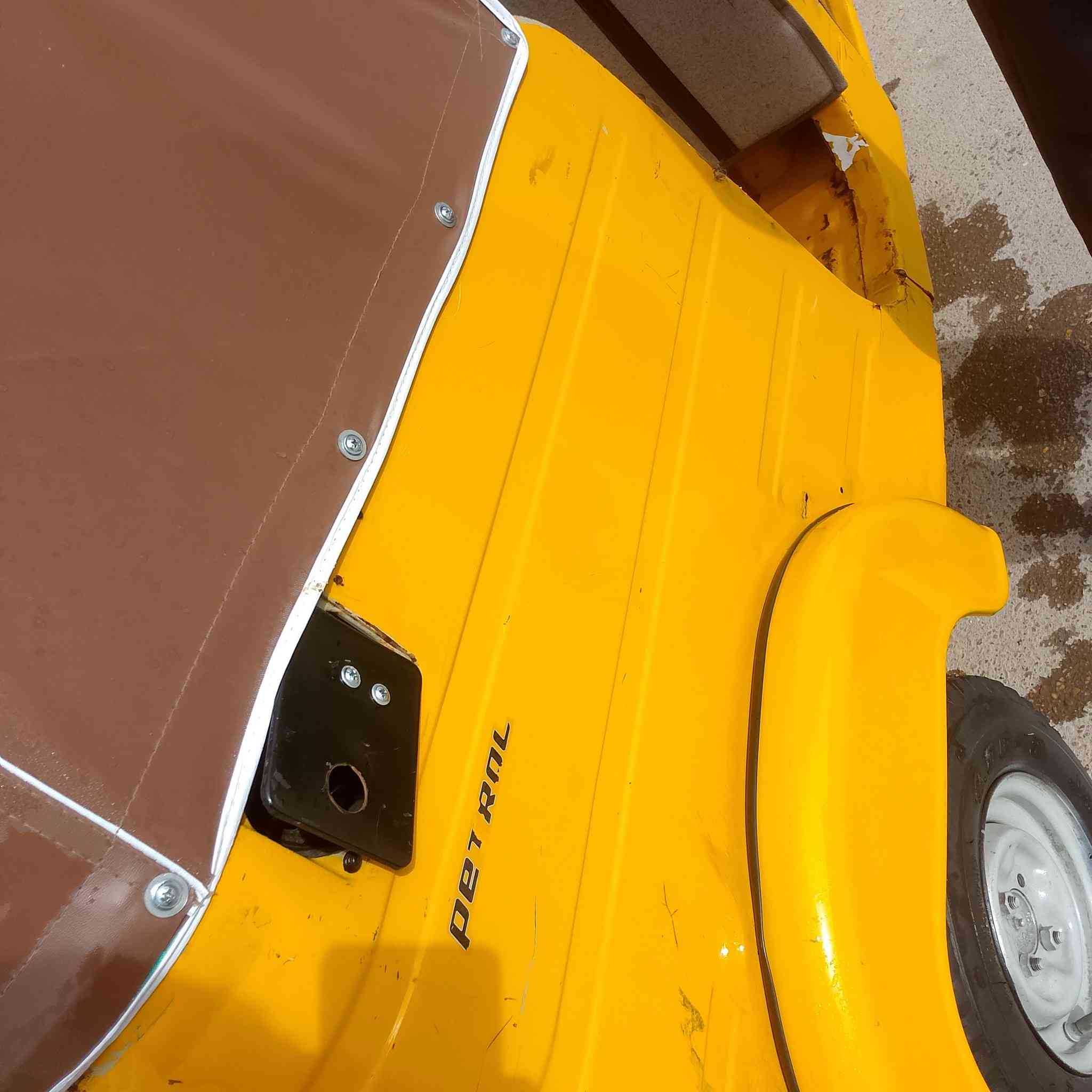 سلام عليكم تكتك البيع رقم وسنويه انكليزي محرك خير من الله لا تنقيص لا تبخير التكتك  شوفت عينك شوف وقتنع وخابر رقم وسنويه انكليزي الموديل 2018/11خابر ودلل الرقم ***********
