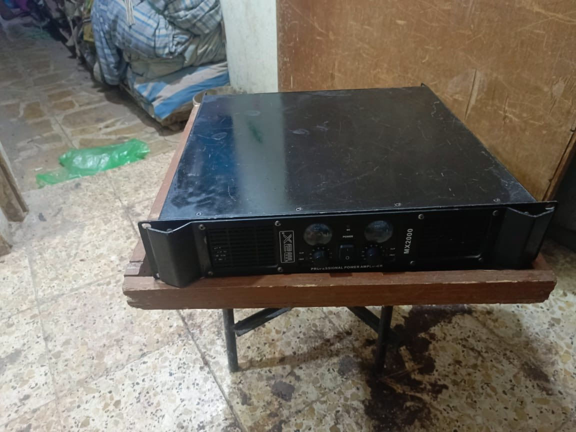 بور للبيع نضيف و مناسب 
حجمه 4000 كل خط ينطي ألفين 
الاستفسار *********** 
العنوان _ واسط _ قضاء الزبيدية
