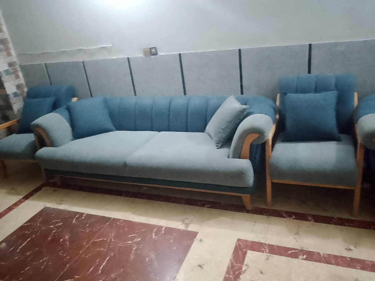 تقوم للبيع مستعمل نظافته 99% مستعجل على بيعته للاستفسار خاص واتساب على هذا الارقام السعر 650 وبي مجال ***********. ***********
