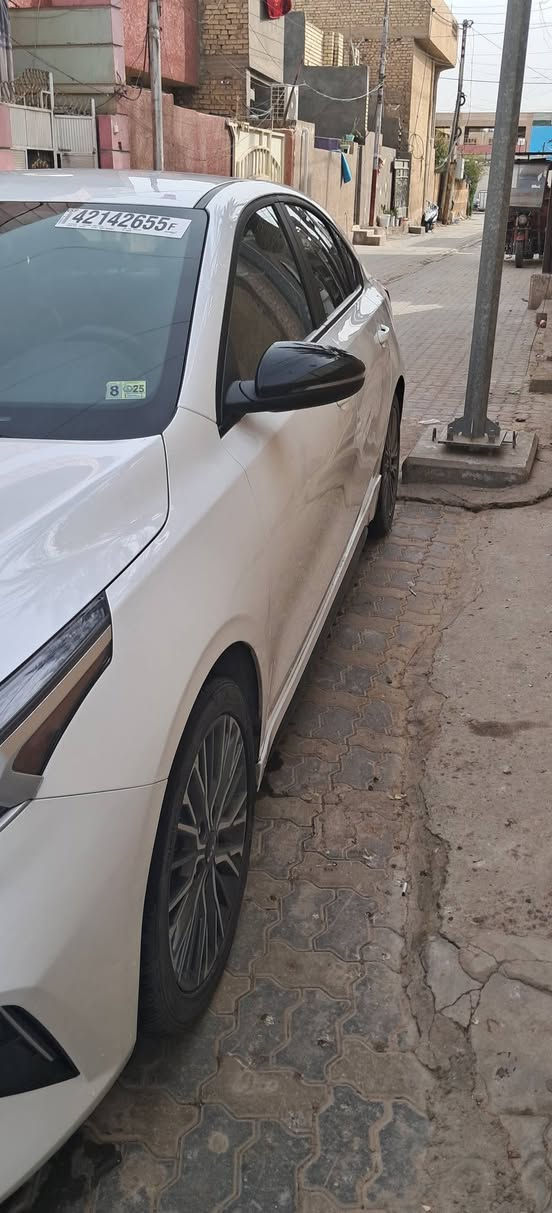 فورتي موديل ٢٠٢٤ جيتي لاين مكينه ٢٠٠٠ دوش دهن ومي الشركه
 صور الحادث مرفقه مع صور التصليح درجه اولى 
المواصفات كلشي بيها عدا الفتحه وتبريد قطعتين مابيها 
ماشيه ١٩٧٠٠ كيلو كيلو
سعر ١٨٠ بي مجال هواي للشراي صدك
***********
والله يرزق الجميع
