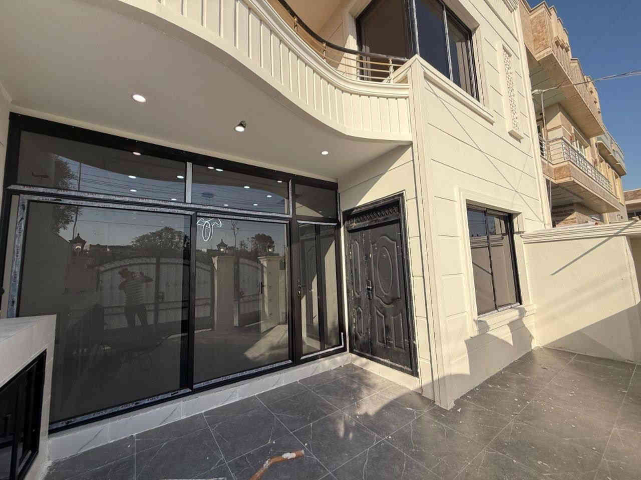 #دارللبيع حي ٥ حسارؤك 

#المساحة  ١١٠ متر  مقابل حديقه

#يتكون من ٤ غرف و هول و صاله  مطبخ و صحيات 

#طابو  يسجل مباشر 

#السعر ٩٧٠  

رقم الاتصال او واتساب
0777 436 4633
0782 127 8772
