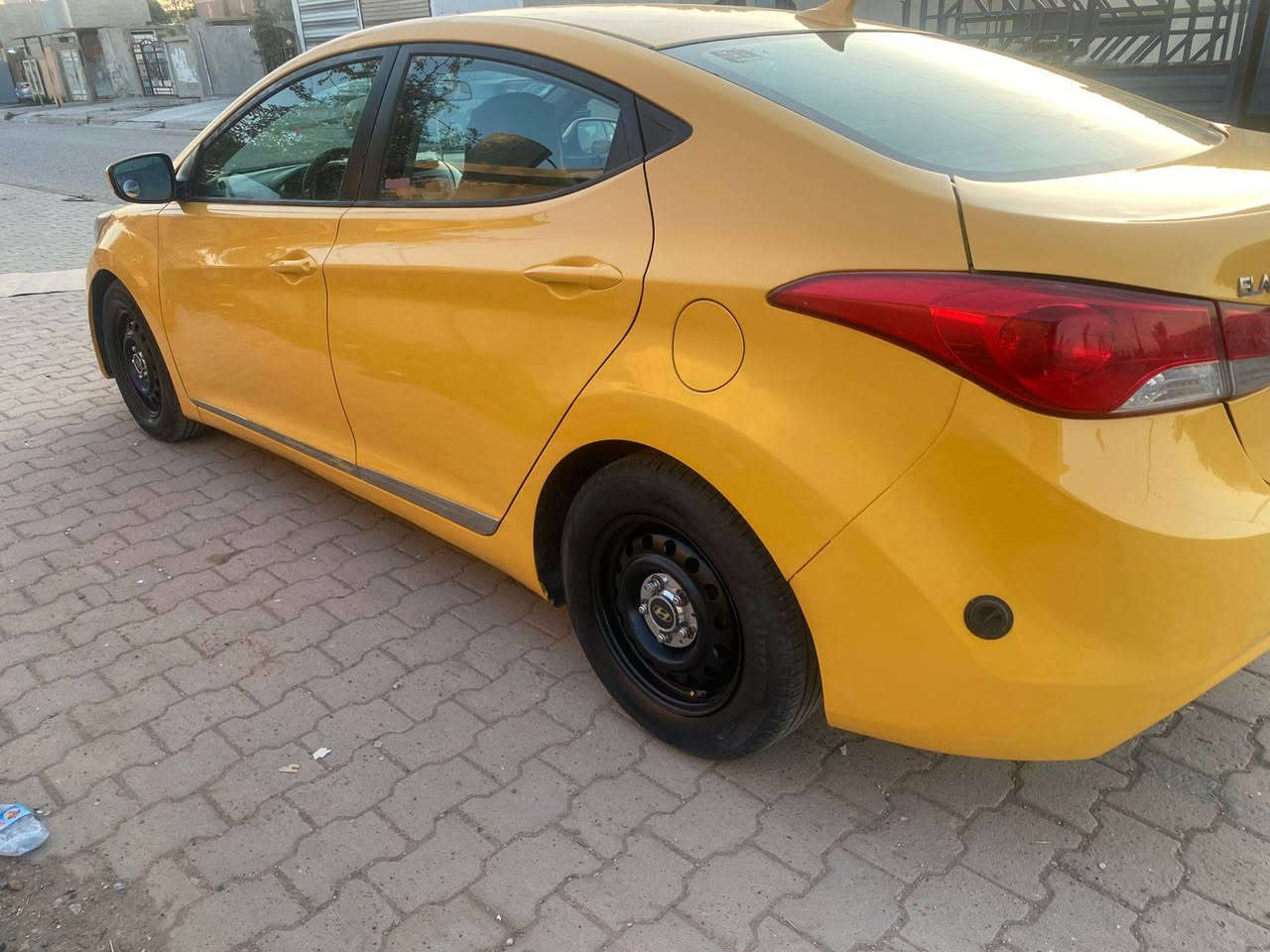 النترا ٢٠١٣ رقم بغداد دولي محرك كير جدد بل شرط السيارة بيها قبق الصندوك مبدل بلادي منظومة غاز السيارة جاهزة  صبغ فرن جديد السعر ٩٨ بيها مجال بسيط مكانها كركوك ***********
