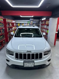 جيب لاريدو موديل 2014 خليجي  مكفوله من الصبغ والبارد  مواصفات الجيب مع...