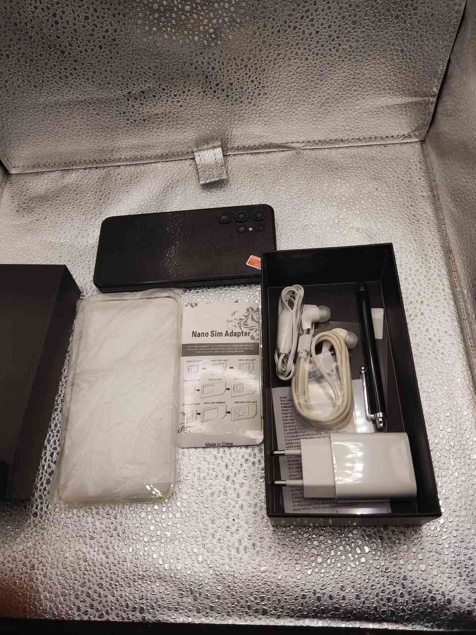 ثلاث قطع موبايلات شرط الشغل  كلهم 60 الف


**إذا كنت صاحب هذا الإعلان وتريد حذفه لأي سبب، رجاءا أرسل رسالة إلى الدعم الفني**