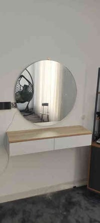 طاولة كونصول • مرآة LED • السليمانية