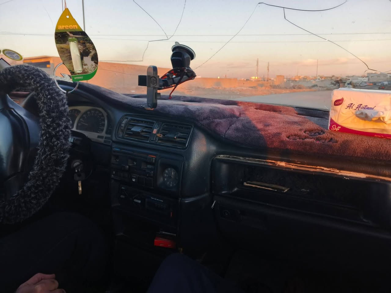 سلام عليكم فكترا حجم 16 قطاره مال بانزين سياره مكلوبه عل سقف شرط الوكاله و تحويل المحرك بيها نفخ  كابون ما مسجل
السعر 25 ورقه وبيها مجال
العنوان ناحيه زمار 
كورك ***********
اسيا ***********
