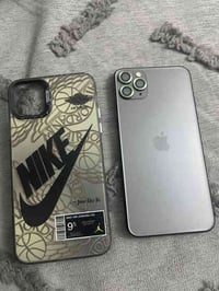 ايفون١١ برو ماكس ٢٥٦ بطاريه ٨٧ جهاز بلادي وتر على ايدي حيل نظيف مكفول ...