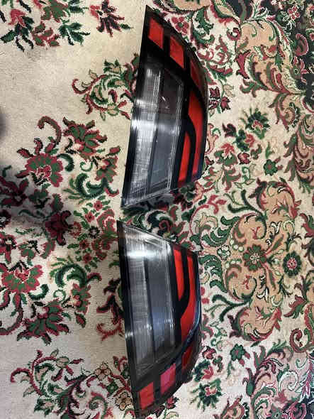 السلام عليكم شباب 
للبيع بكلايتات هوندا اكورد 24 تورنك امريكي ابو اللد الجانبي مبدل بس الجامات مالتهن اصلي وشغل درجة اولى كبس حراري مو سليكون يم الشارقة السعر مناسب جداً للتواصل على خاص او الاتصال ***********
