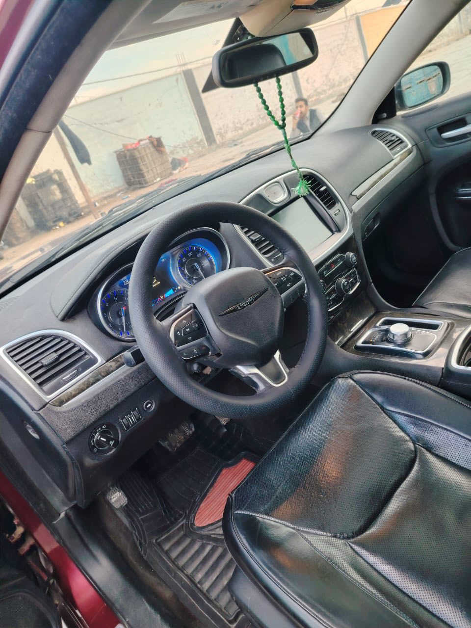 كرايسلر موديل 16اصل
داخله كلين السياره  ب العراق بيها 3قطع 
مكينه 3600بسمي تحويل مباشر 

فول عده الرادار 

كشنات تدفئه تبريد 

هيتر ستيرن 

كشنات خزن 

برده خلفيه 

وبيها مواصفات بعد 

كير مكينه خير من الله 

مكانها الغزالية 

السعر 180

***********
