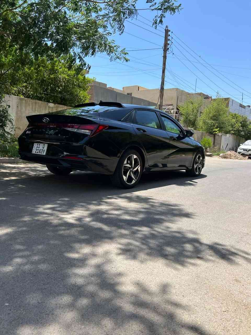 السلام وعليكم
النترا 2023 ماشيه 30mi
السعر :156  وبيها مجال
مواصفات (SEL)
تشغيل عن بعد
لد نهاري
بصمه ابواب
تحكم ستيرين
تحديد مسار
تدفئة كشنات
تبريد مناخين منفصل
اشارة ترحيب عند الاقتراب
اوتو هولد
سايد بريك بصمه
شاشه متصله
ثلاث وضعيات قيادة
Sport _ Normal_ Smart
رادار امامي وجانبي وخلفي

مكانها سريع حي العامل 
***********
