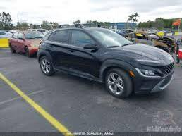 كونا وارد امريكي موديل 22 حادثهه باب السائق فقط والسونار مرفق مع الصور ماشيه 24 الف مكينه 2000 
بصمه
شاشه كبيره كار بلي
رادار
اوتو ستوب
وباقي المواصفات 
بدون فتحه وبدون جلد
كلش نضيفه السياره رقم بغداد انگليزي
 السعر 155           ***********
