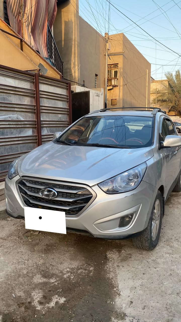 السلام عليكم توسان 2011 محدث 2016
وارد امريكي مكينه وكير كفاله عامه وكير atm
. 
سعرها 124 وبيها مجال
توصل واتس فقط اتصل وافهمك على كلشي 
***********
