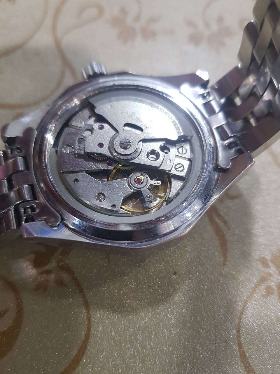 ساعه برتلينك طيارين بهذه الشكل السير مالتها النظافه ممتازة 

السعر 35


**إذا كنت صاحب هذا الإعلان وتريد حذفه لأي سبب، رجاءا أرسل رسالة إلى الدعم الفني**