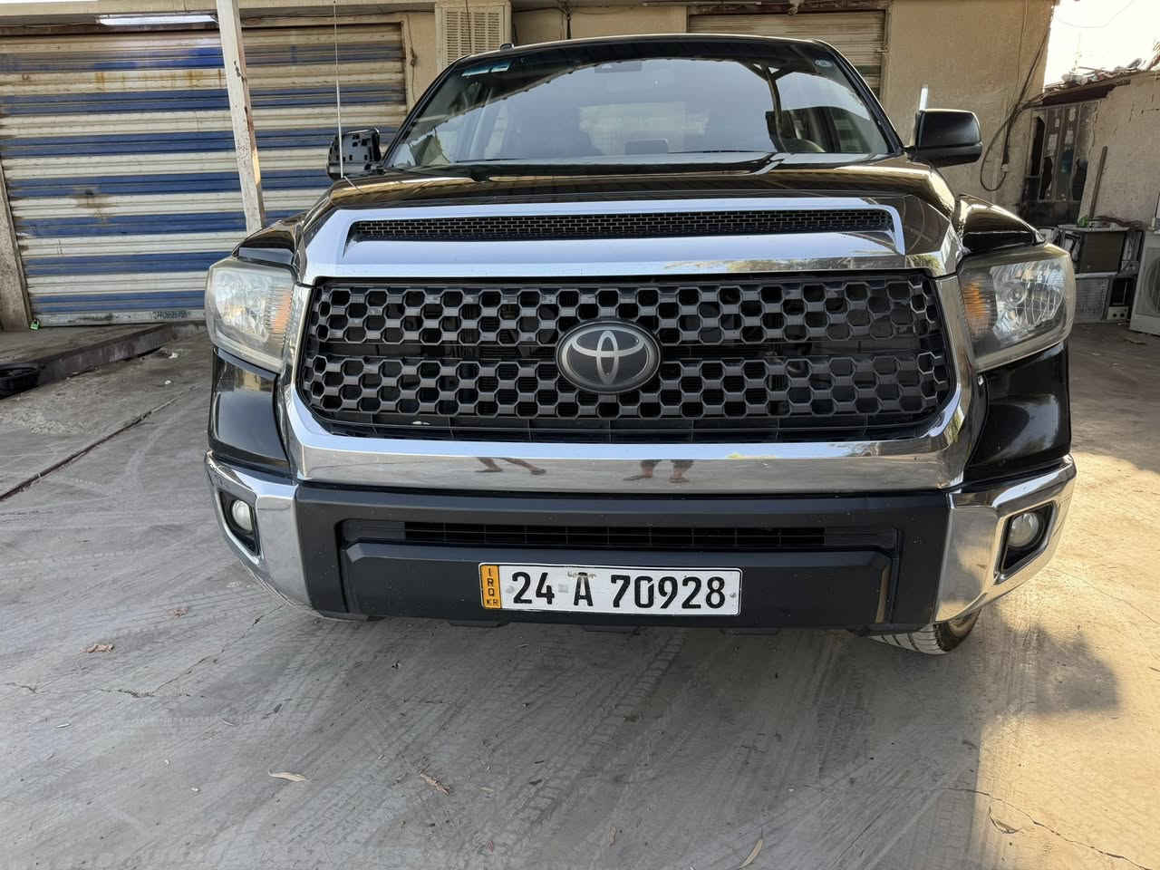 تاندرا🚙  ٢٠١٨ باب طويل لون اسود حادثهه باب خلفي (بدي) مأشر عليه  بيها بالصور اي شي غيرة بالسونار اني مسؤل بدون دواخل ليبل واحد السيارة كلها محرك كير  جدد سيارة ماشيه ١٣٢
سيارة سونارهه ضاع مني للامانه اي شي غير المذكور اني اتحمله ***********
السعر 250$وبيها مجال

